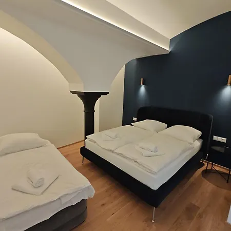 Free Parking, Nuslesky Pivovar Blue Arch Luxury With Garden شقة براغ