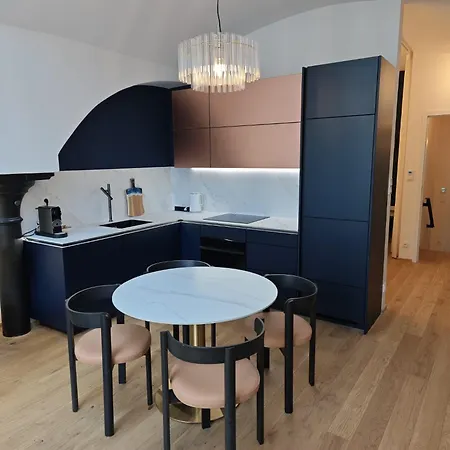 Free Parking, Nuslesky Pivovar Blue Arch Luxury With Garden شقة براغ