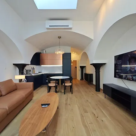 아파트 Free Parking, Nuslesky Pivovar Blue Arch Luxury With Garden 프라하